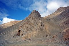 26 Rock Formation On Descent From Pang La To Peruche